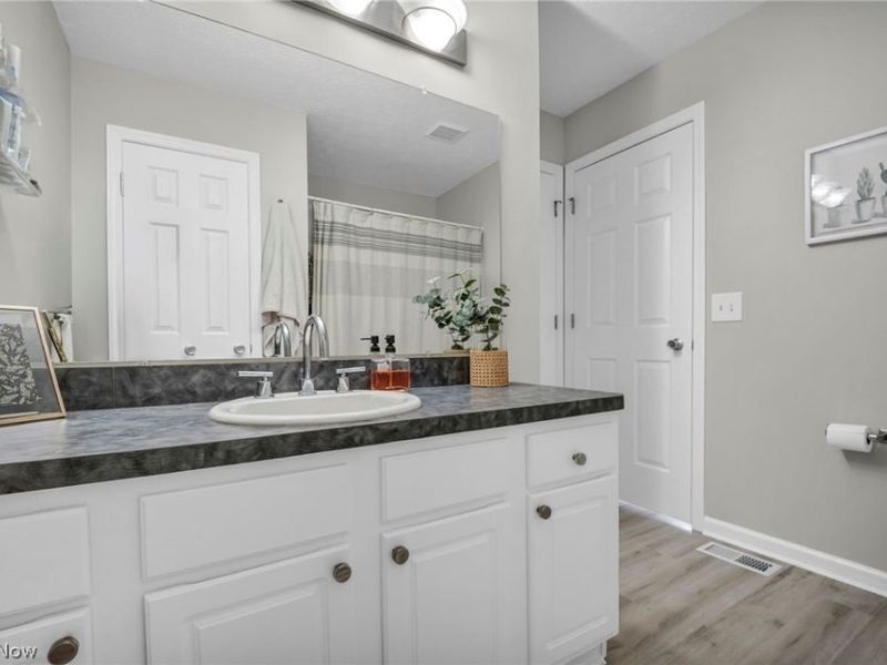 951 Columbia Court, Unit 23, Painesville, OH 44077 Photo 13