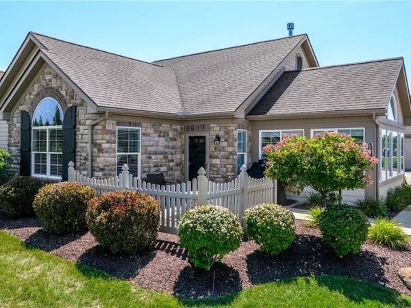 1942 Woods Drive, Streetsboro, OH 44241