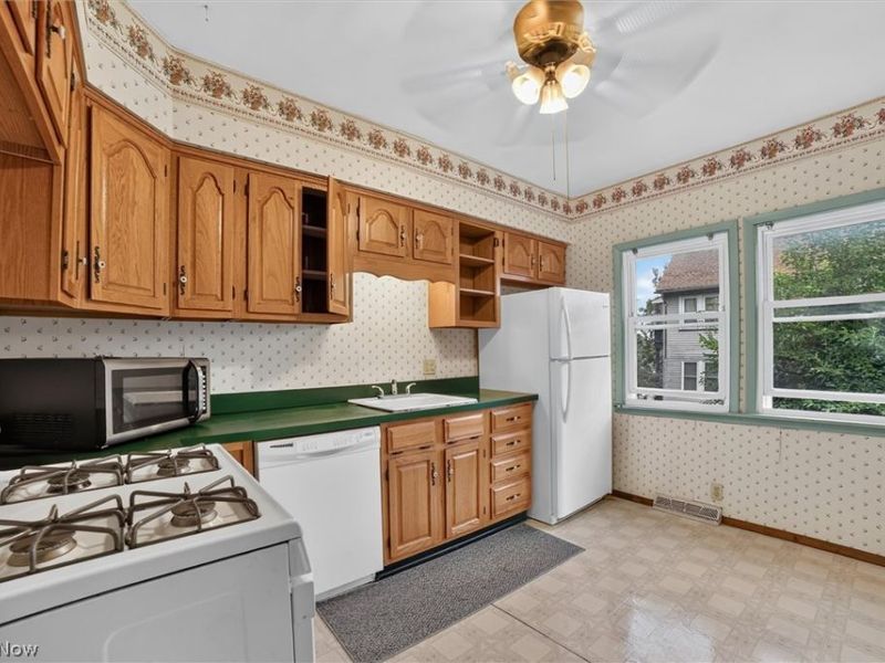 4916 E 90th Street , Garfield Heights, OH 44125 Photo 14