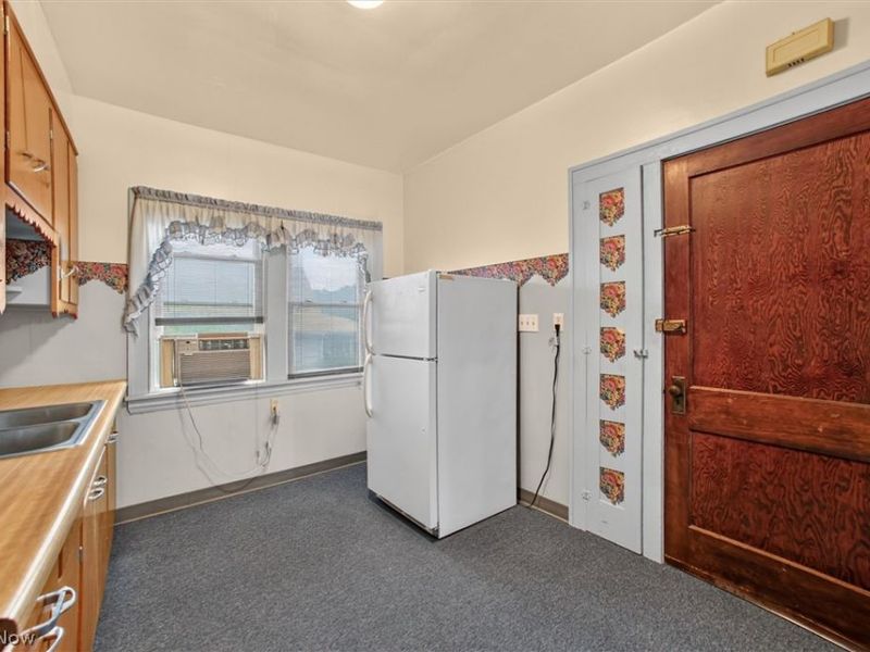 4916 E 90th Street , Garfield Heights, OH 44125 Photo 41