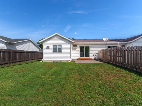 2017 32nd Avenue S, Fargo, ND 58103