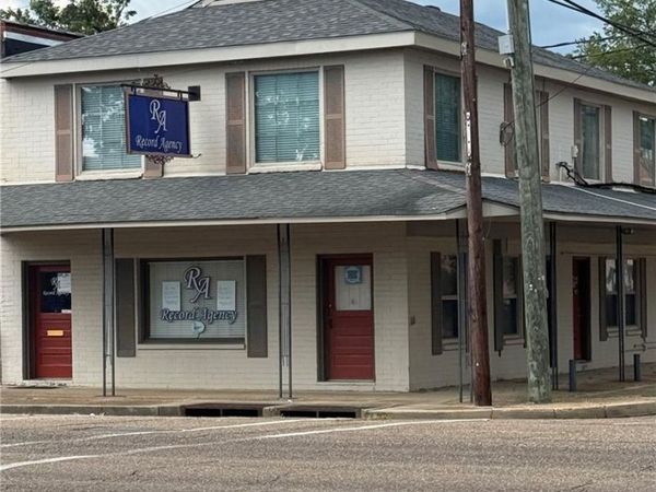 137 E OAK Street, Amite, LA 70422