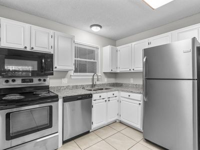 625 Edgewater Lane, West Columbia, SC 29169
