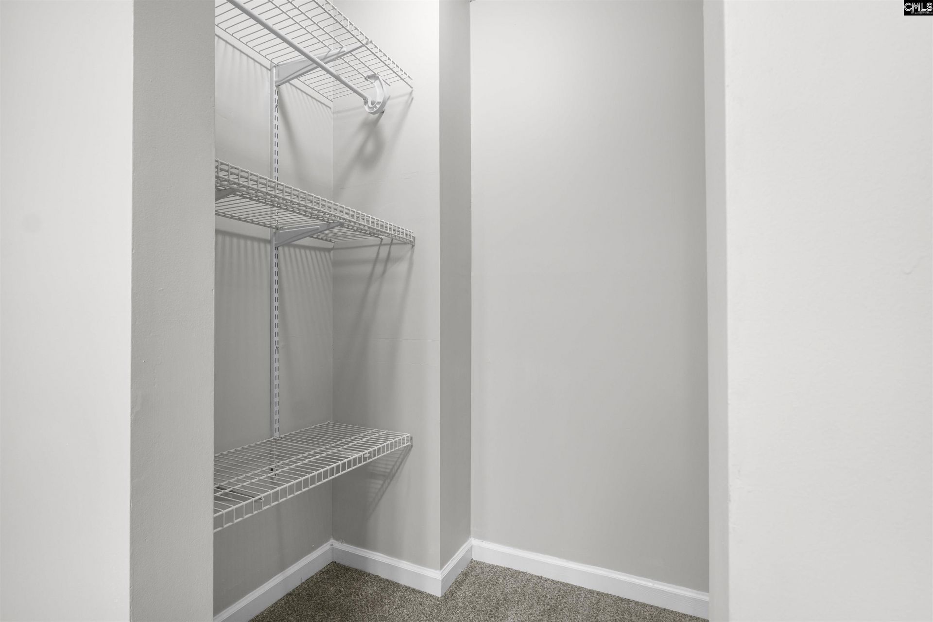 625 Edgewater Lane Photo 16