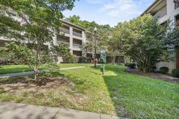 625 Edgewater Lane photo 4