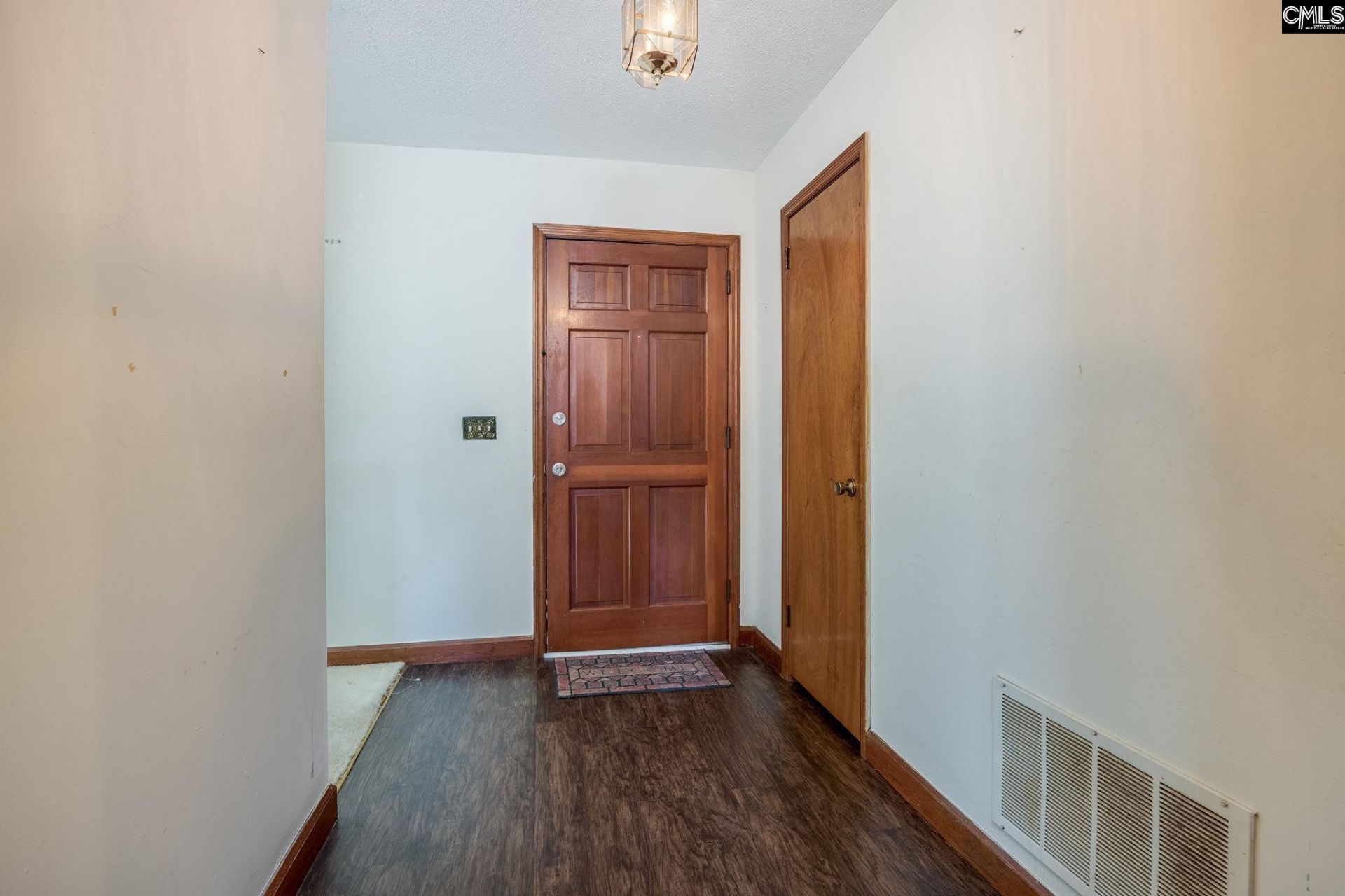 4031 Webb Court  Photo 4