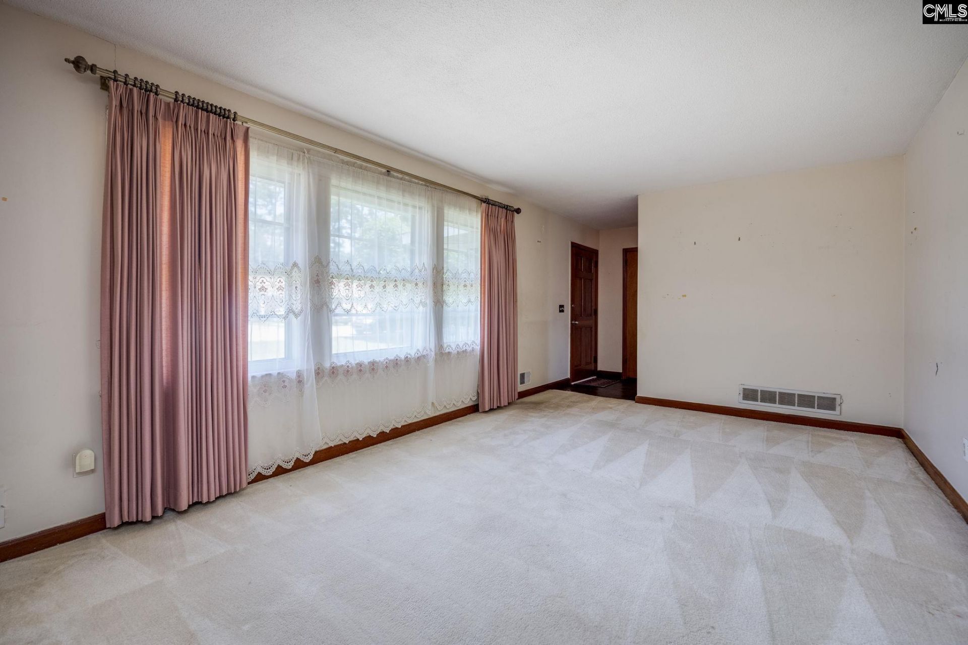 4031 Webb Court  Photo 8