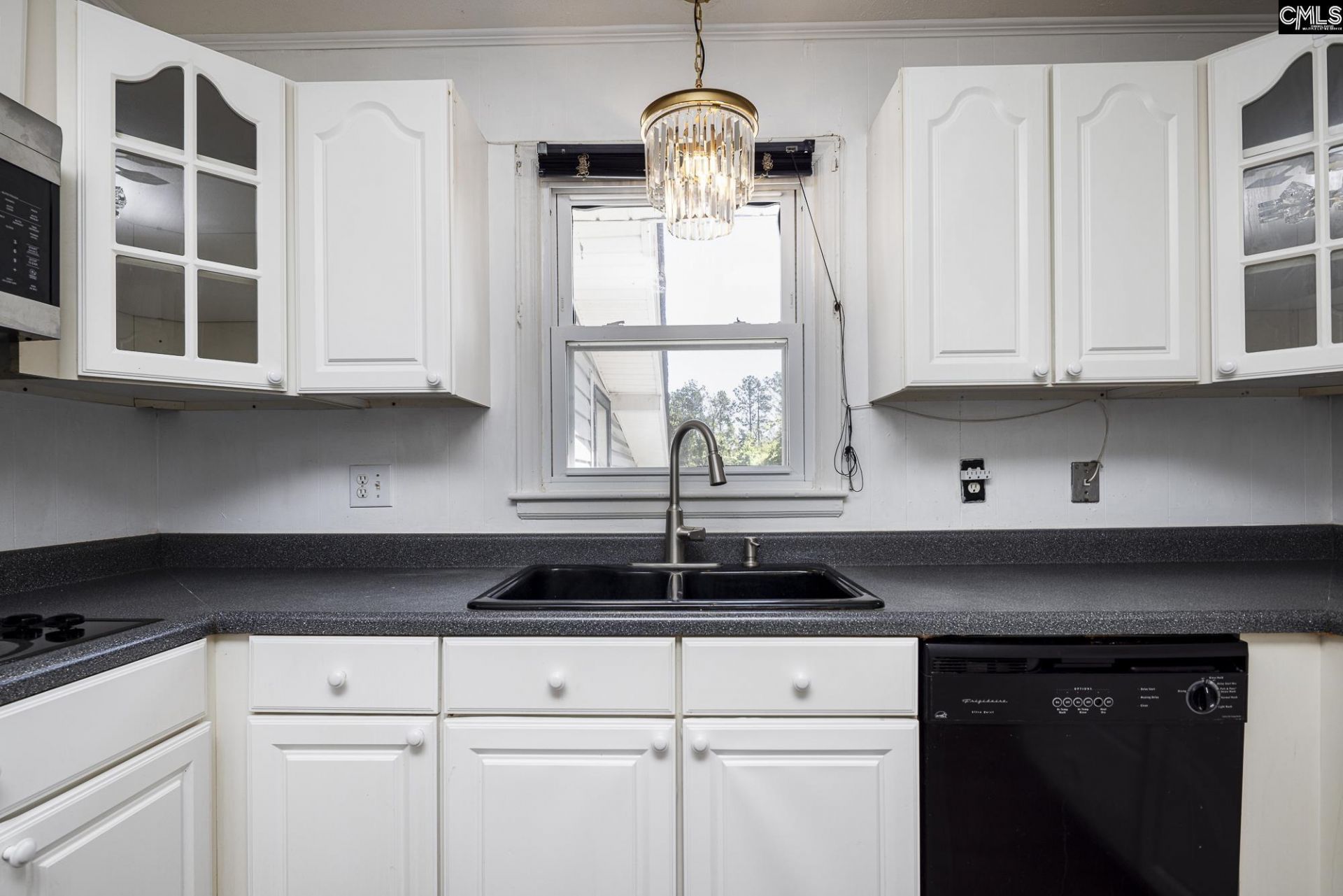 48 Moonglo Circle  Photo 10