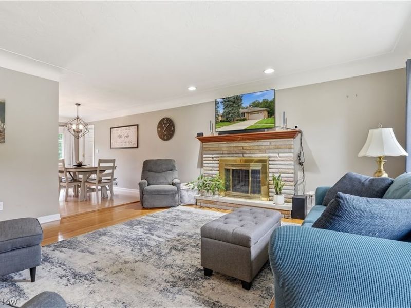 7068 Middlebrook Boulevard , Middleburg Heights, OH 44130 Photo 14