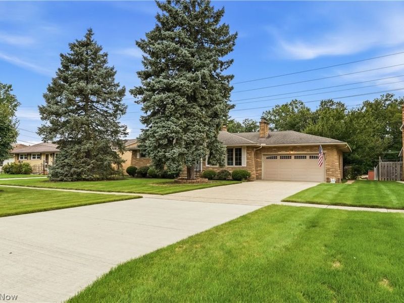 7068 Middlebrook Boulevard , Middleburg Heights, OH 44130 Photo 46