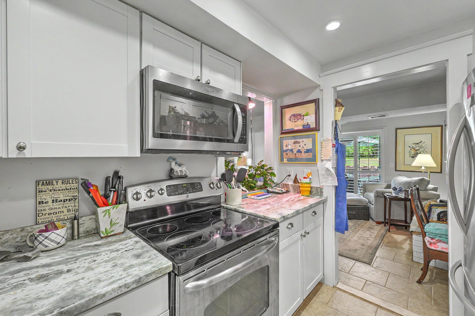 106 Ventura Place Photo 15