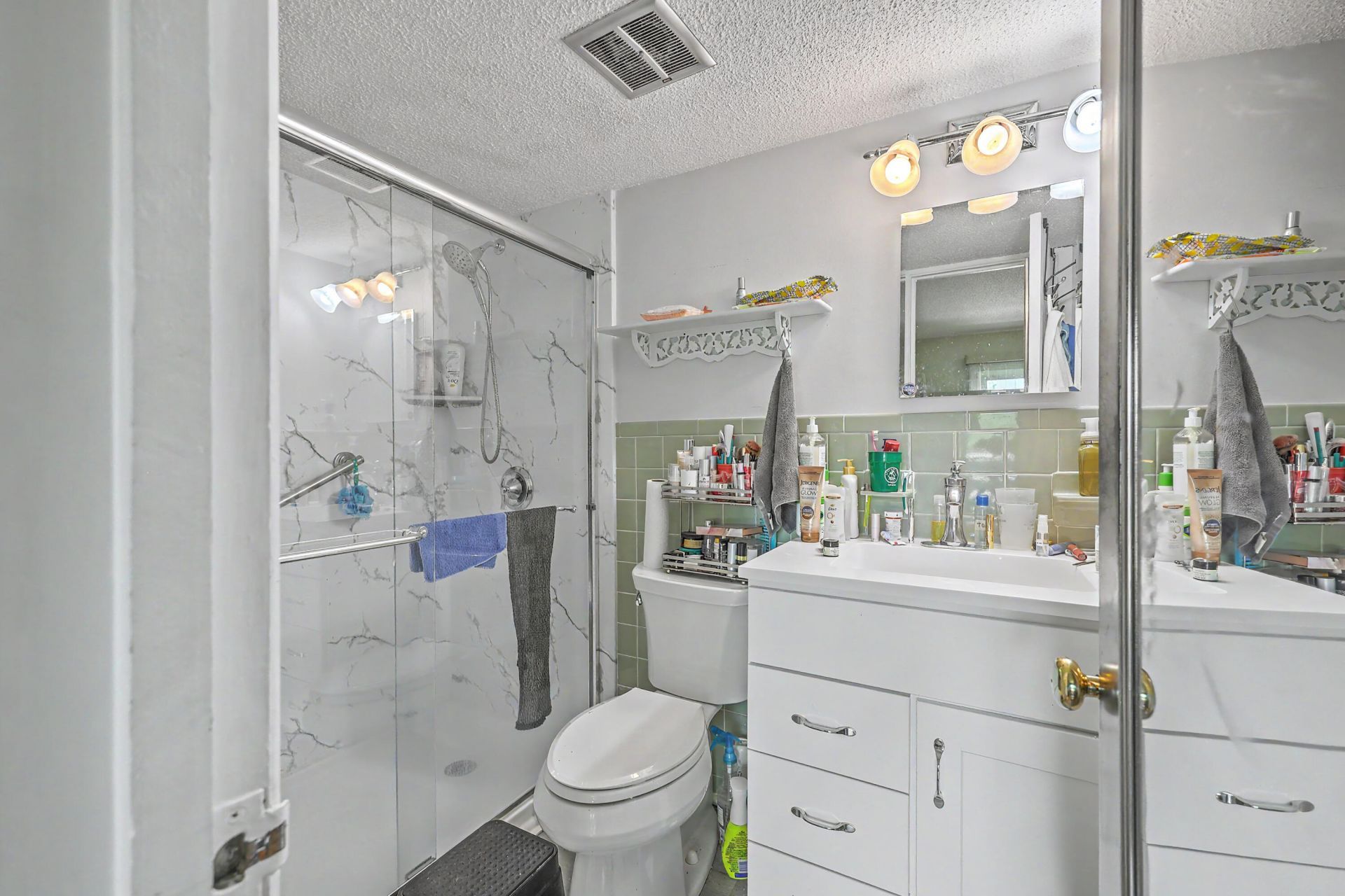 106 Ventura Place Photo 24