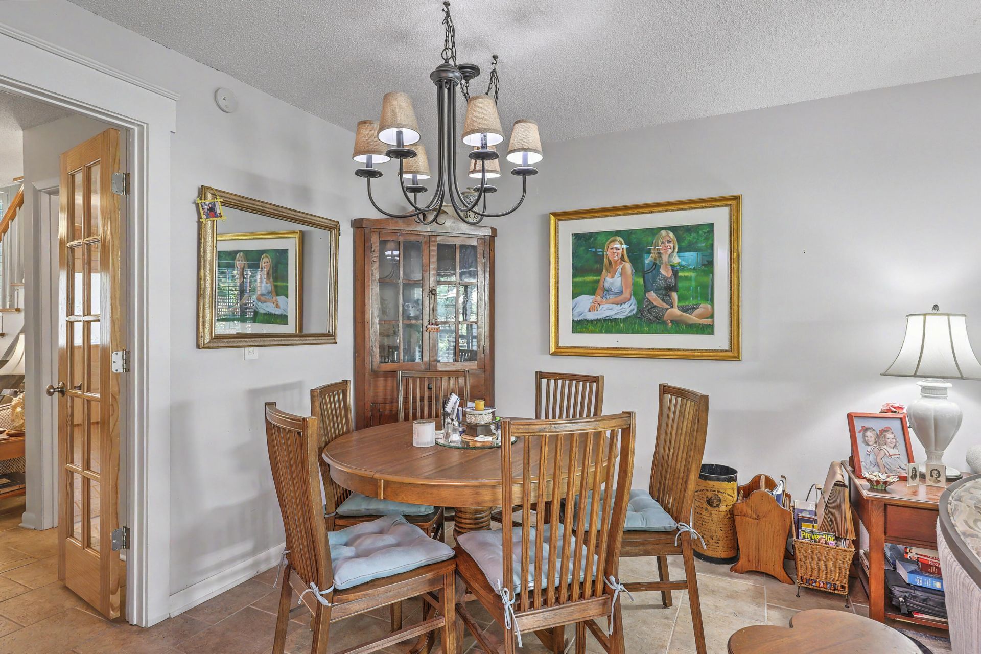 106 Ventura Place Photo 6