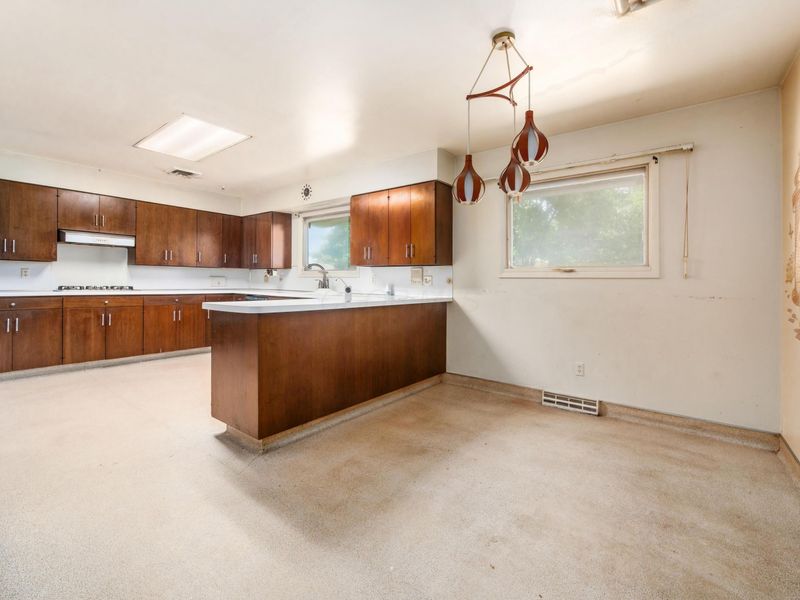 1633 S Roosevelt Avenue, Columbus, OH 43209 Photo 11