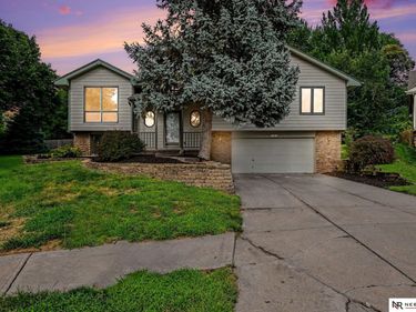 14914 Western Circle, Omaha, NE 68154