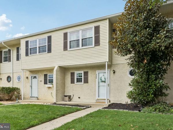348 CARLYN COURT , DOWNINGTOWN, PA 19335