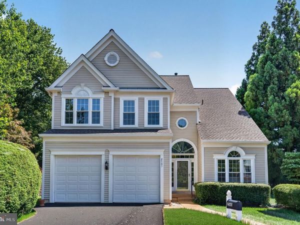 2565 HOLLY MANOR DRIVE, FALLS CHURCH, VA 22043