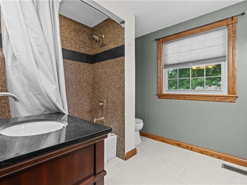 1890 Wilshire Drive, Xenia, OH 45385 Photo 17
