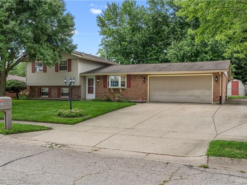 1890 Wilshire Drive, Xenia, OH 45385 Photo 4