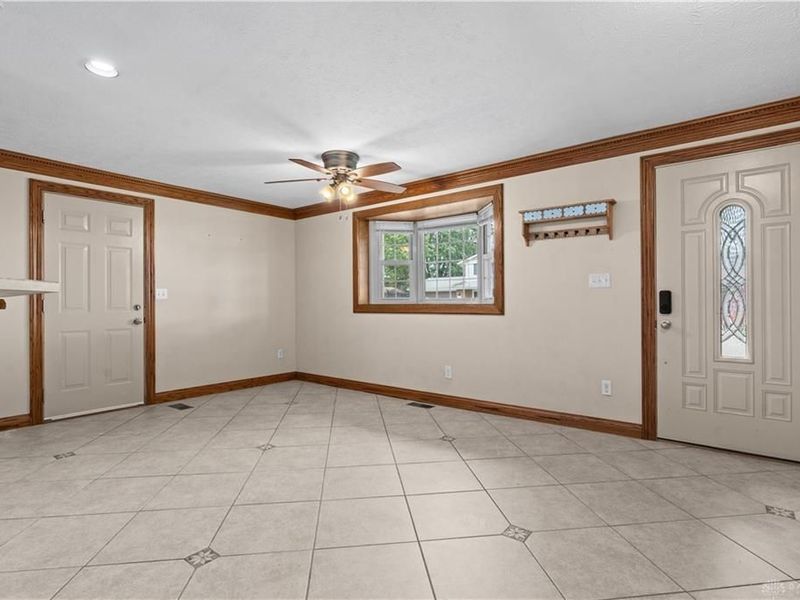 1890 Wilshire Drive, Xenia, OH 45385 Photo 9