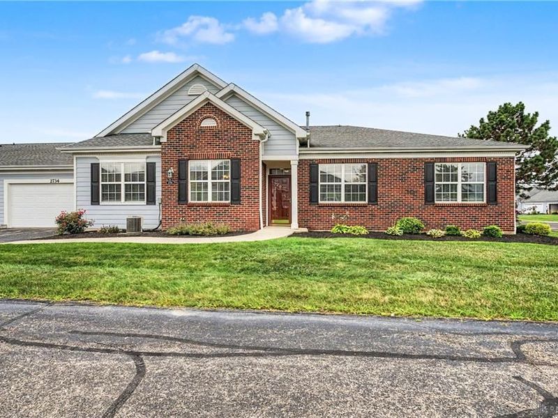 2734 Cedarbrook Way, Beavercreek, OH 45431 Photo 2