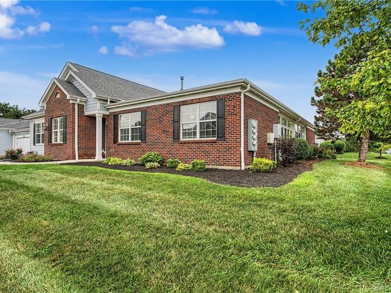 2734 Cedarbrook Way, Beavercreek, OH 45431 Photo 4