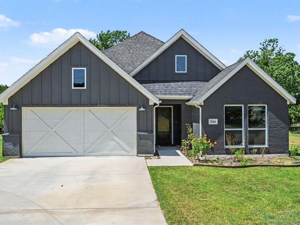 2044 Redemption Drive, Weatherford, TX 76088