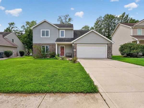 2251 Laurelwood Drive, Warsaw, IN 46580