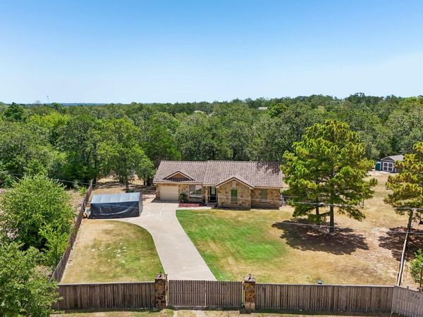 126 King ST, Bastrop, TX 78602