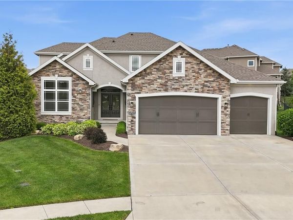 10702 W 171st Terrace, Overland Park, KS 66221