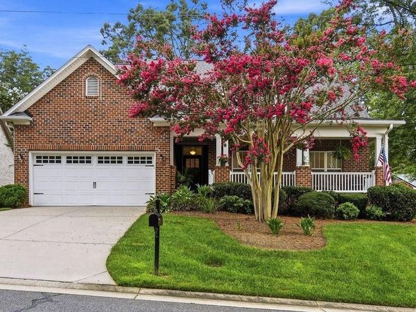 2608 Belwick Village Drive , Winston-Salem, NC 27106