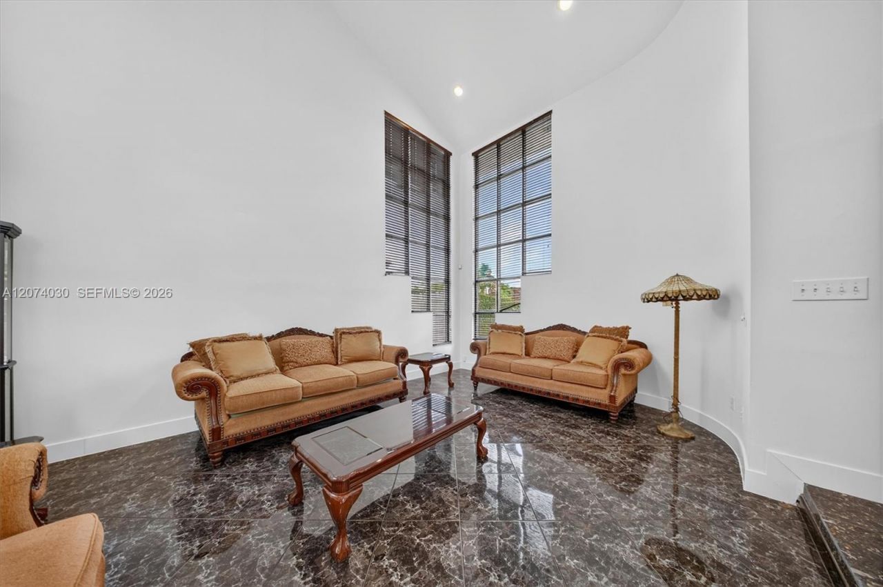 5840 W 3rd Ln, Hialeah, FL 33012 Photo