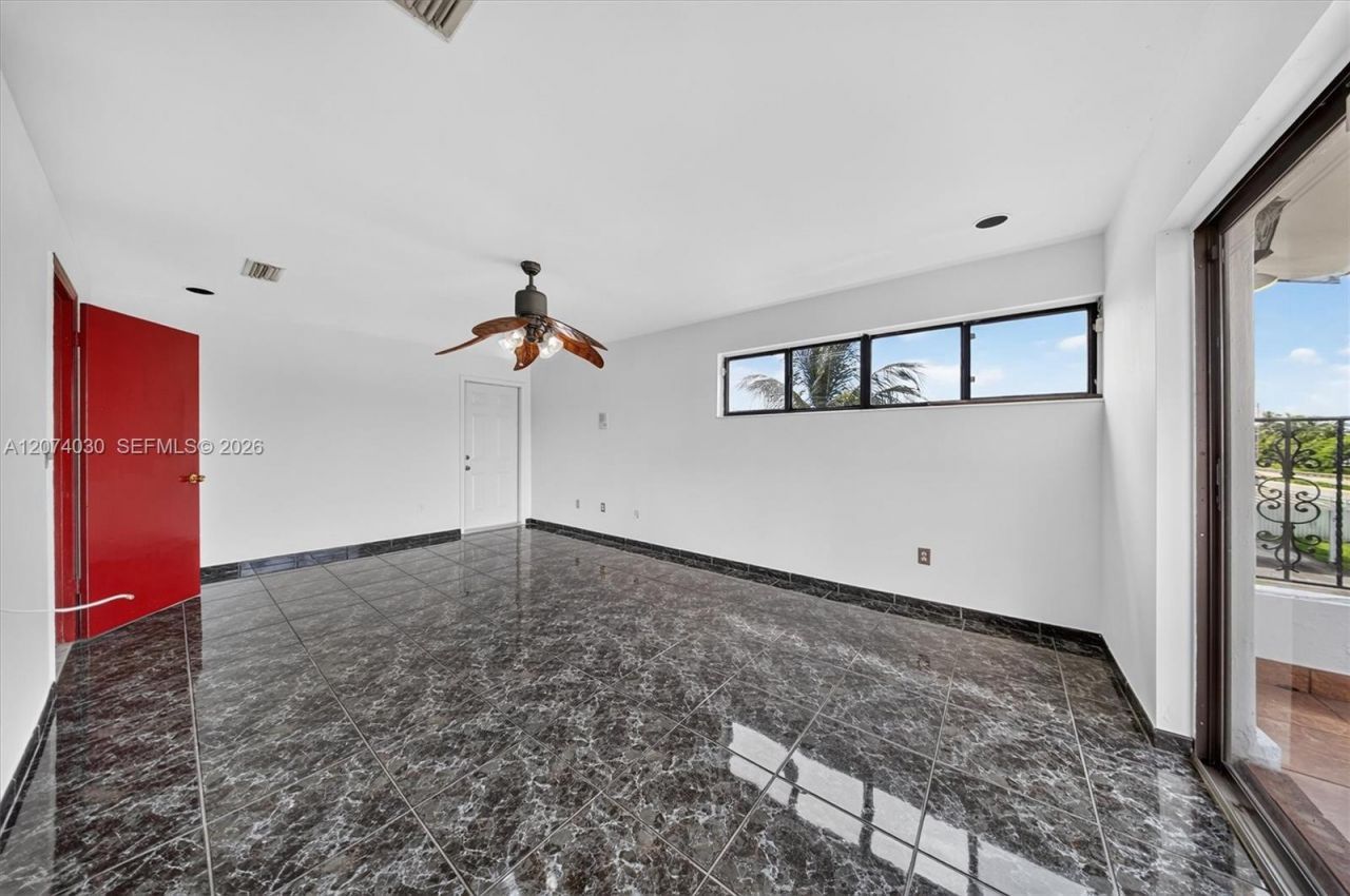 5840 W 3rd Ln, Hialeah, FL 33012 Photo