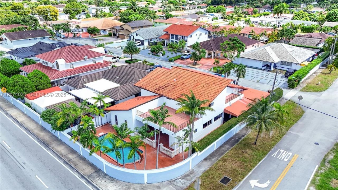 5840 W 3rd Ln, Hialeah, FL 33012 Photo