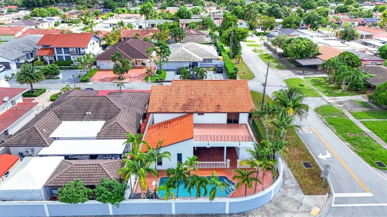 5840 W 3rd Ln, Hialeah, FL 33012 Photo