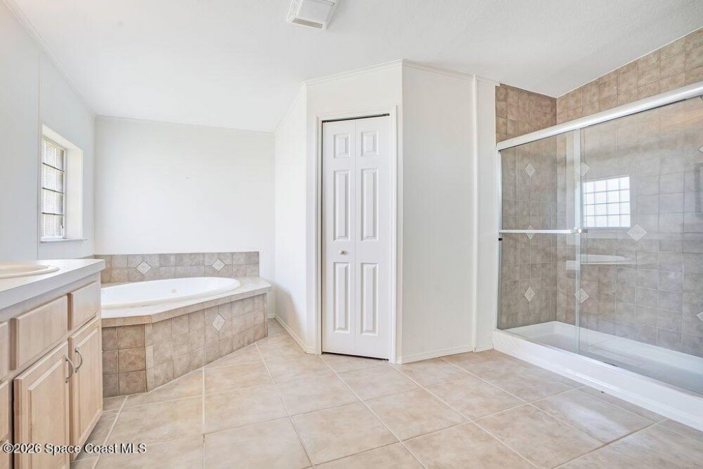 585 Outer Drive, Cocoa, FL 32926 Photo