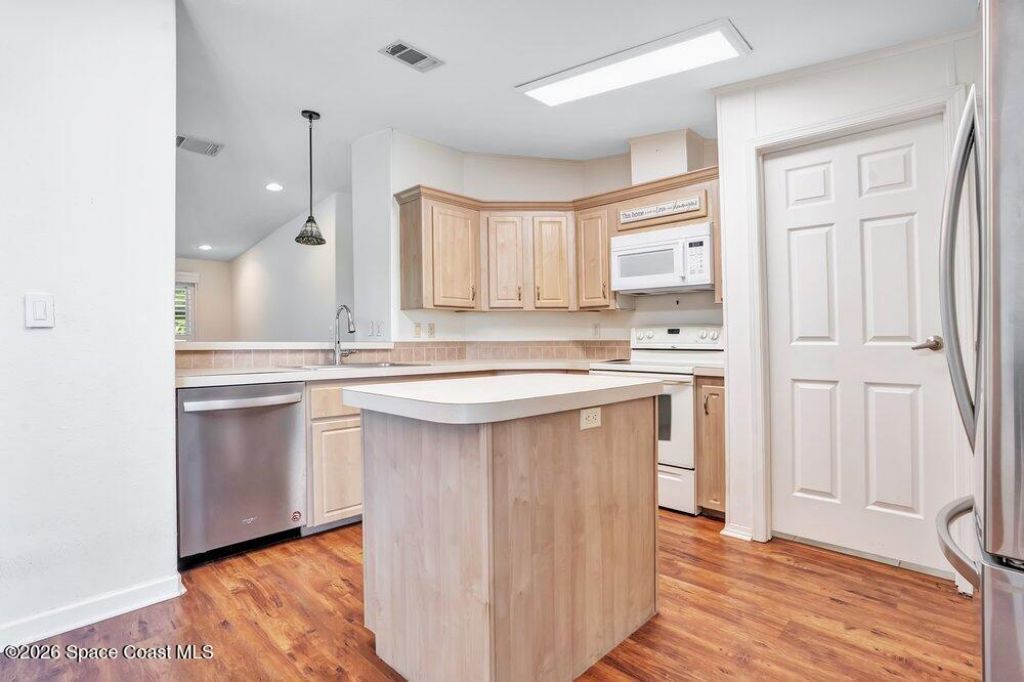 585 Outer Drive, Cocoa, FL 32926 Photo