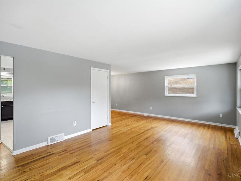 4664 Linda Drive, Cincinnati, OH 45238 Photo 6