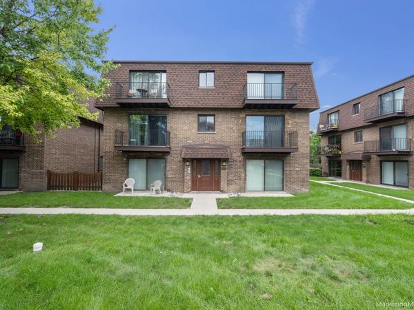 9818 BIANCO Terrace , Unit 3F, Des Plaines, IL 60016
