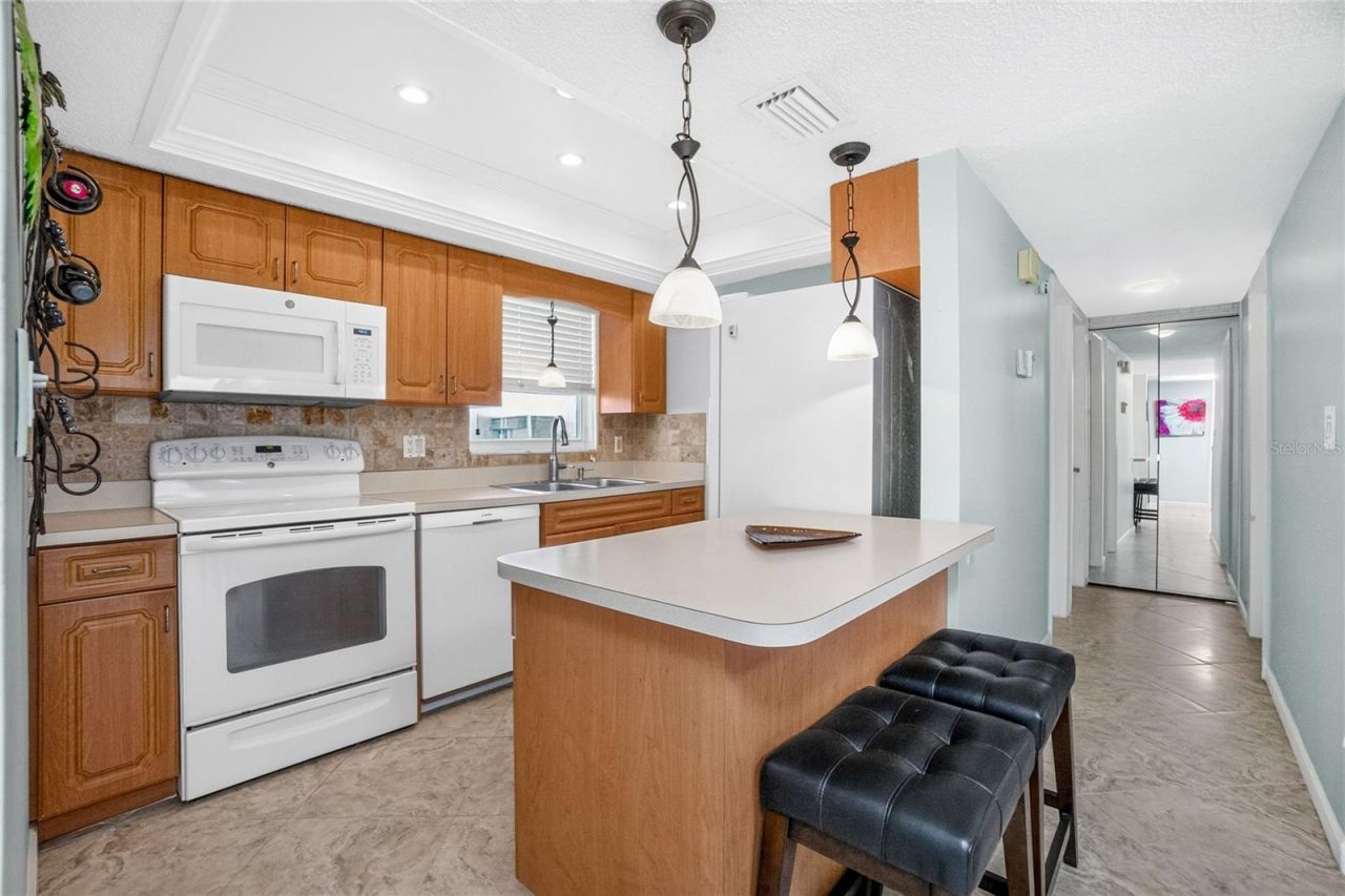 1080 Bal Harbor Boulevard, Unit 7C, Punta Gorda, FL 33950 Photo