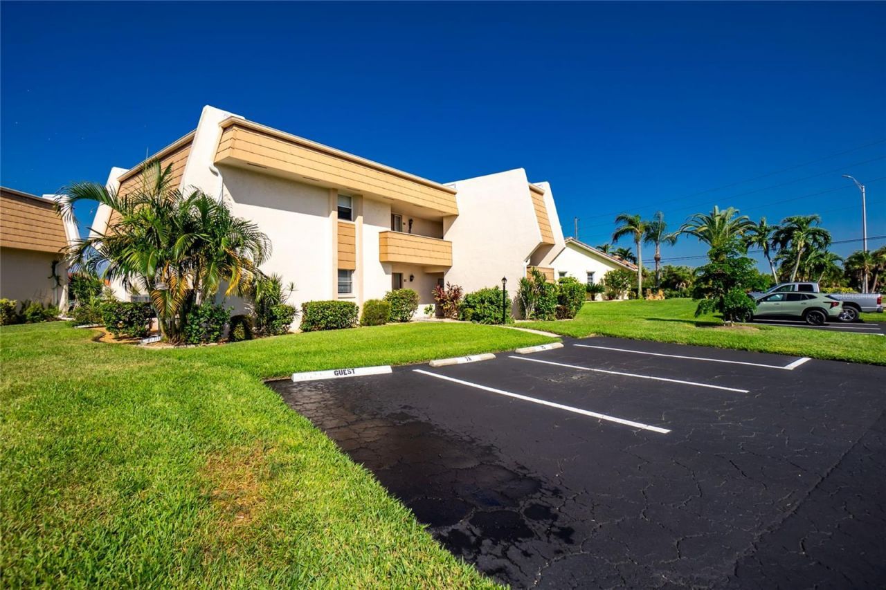 1080 Bal Harbor Boulevard, Unit 7C, Punta Gorda, FL 33950 Photo