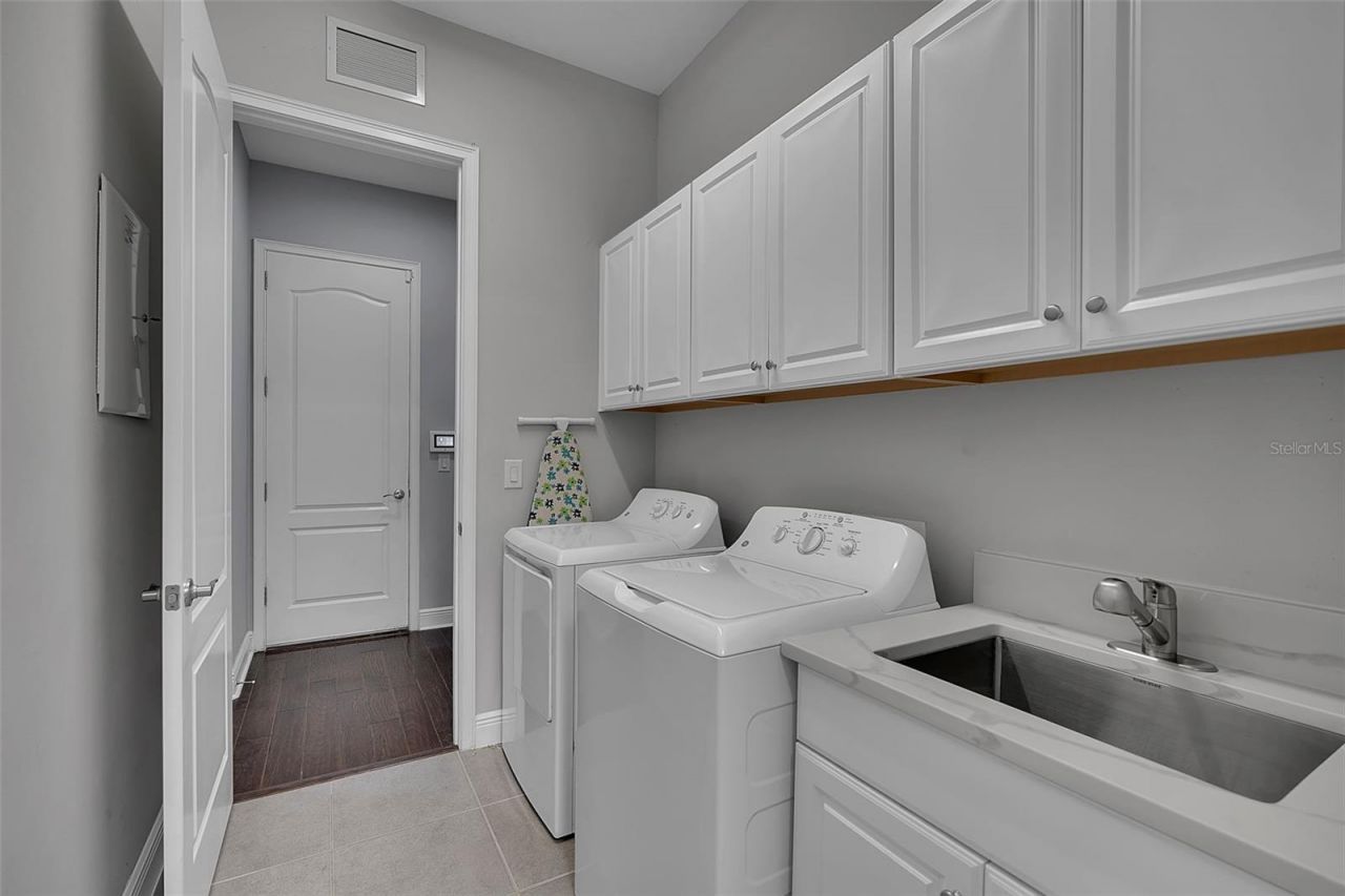 10310 Eastwood Drive , Bradenton, FL 34211 Photo
