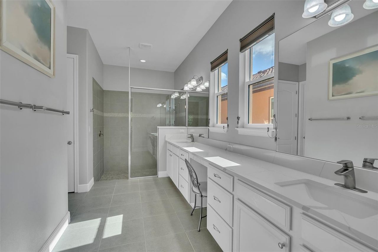 10310 Eastwood Drive , Bradenton, FL 34211 Photo