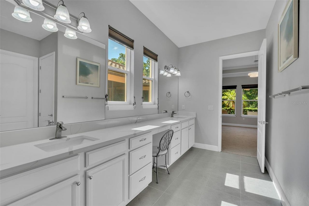 10310 Eastwood Drive , Bradenton, FL 34211 Photo