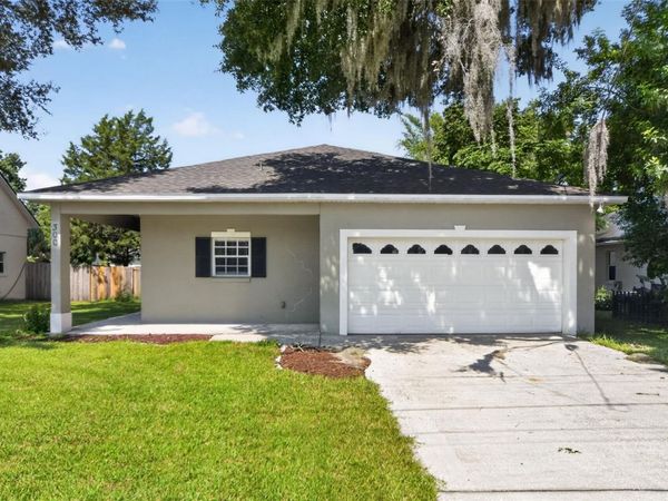 300 S WOODLAND STREET , WINTER GARDEN, FL 34787