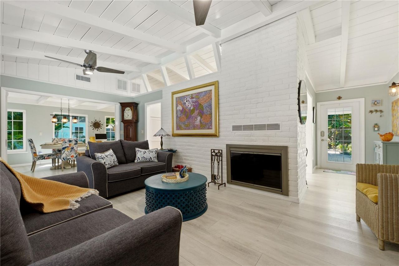 3424 Old Oak Drive, Sarasota, FL 34239 Photo