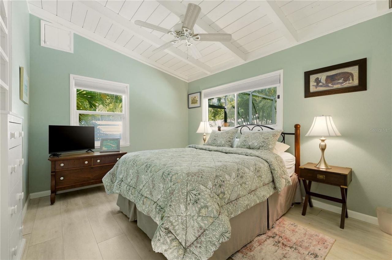 3424 Old Oak Drive, Sarasota, FL 34239 Photo