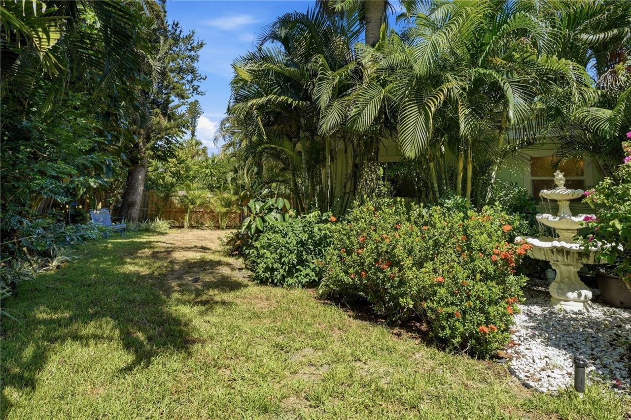 3424 Old Oak Drive, Sarasota, FL 34239 Photo