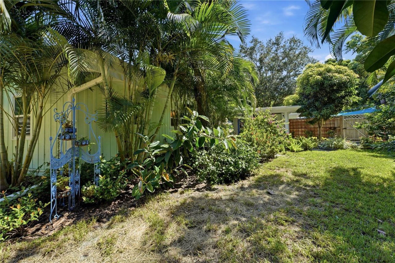 3424 Old Oak Drive, Sarasota, FL 34239 Photo