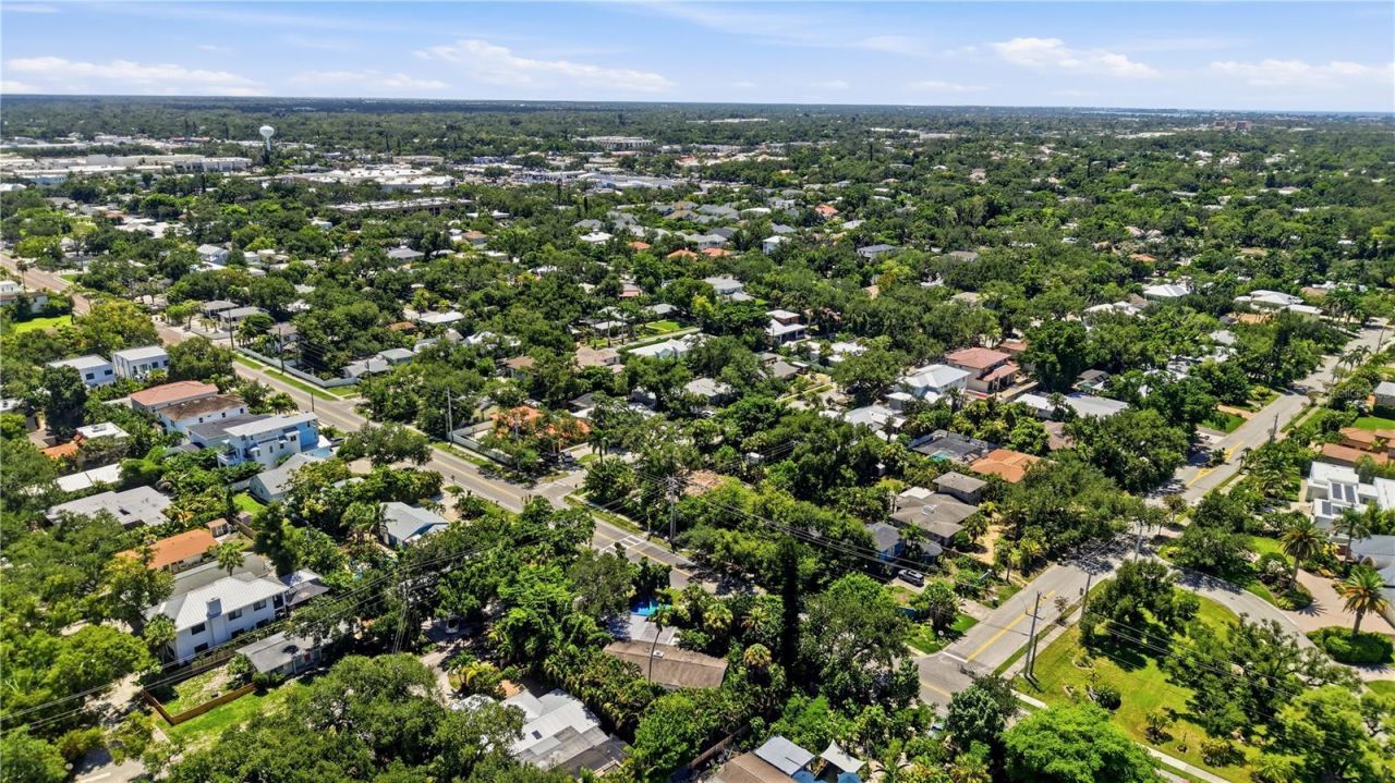 3424 Old Oak Drive, Sarasota, FL 34239 Photo